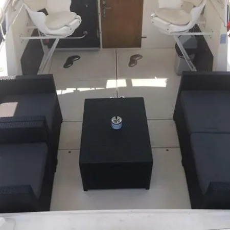 Location Bateau Port Vauban Úszó hotel Antibes