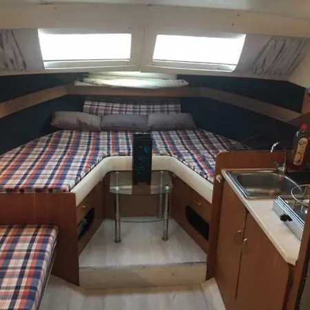 Location Bateau Port Vauban Antibes