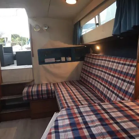 Location Bateau Port Vauban Úszó hotel Antibes