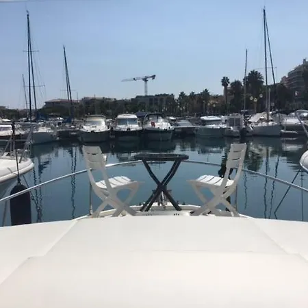 Location Bateau Port Vauban Úszó hotel