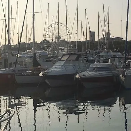 Úszó hotel Location Bateau Port Vauban Antibes